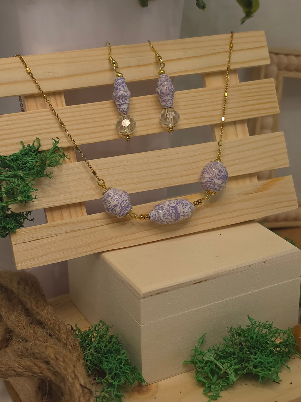 Violeta — Handmade Paper Bead Jewelry Set