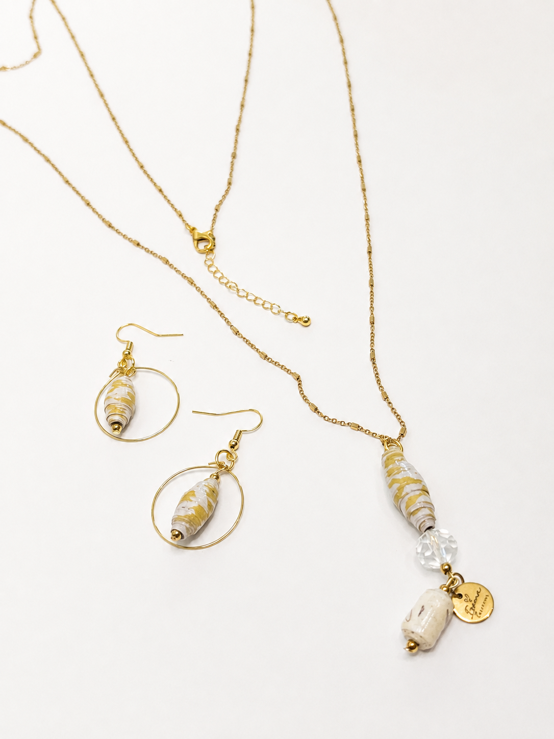 Brisa Dorada — Long Paper Bead Necklace & Earring Set