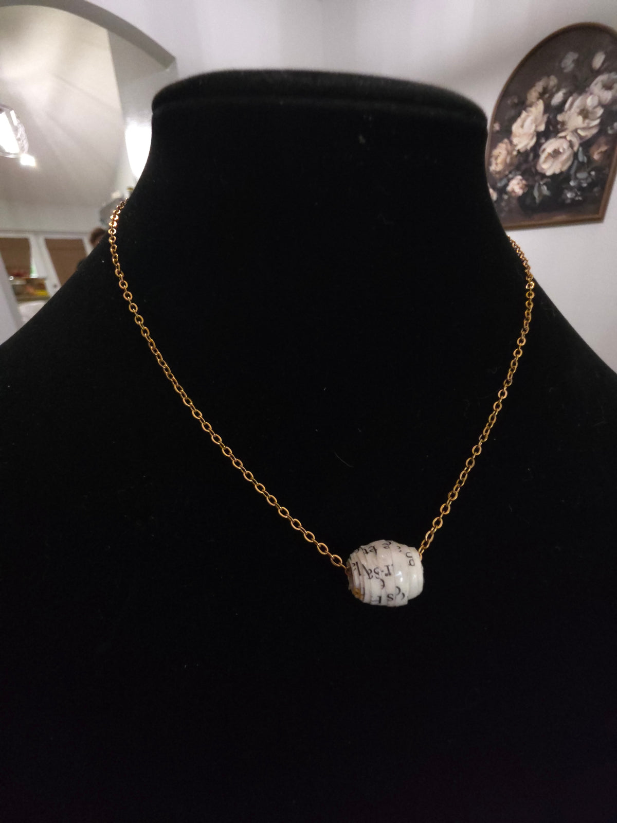 Palabras rescatadas- recycled book paper necklace